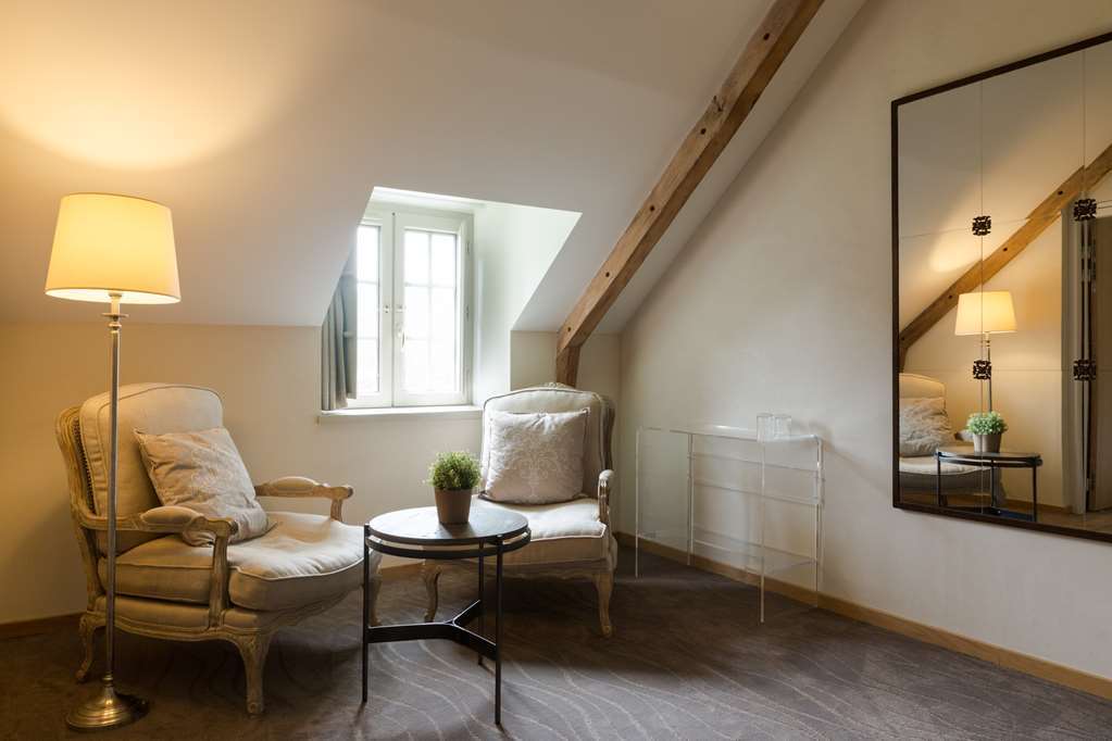 Hotel De L'Abbaye Le Tronchet  Room photo